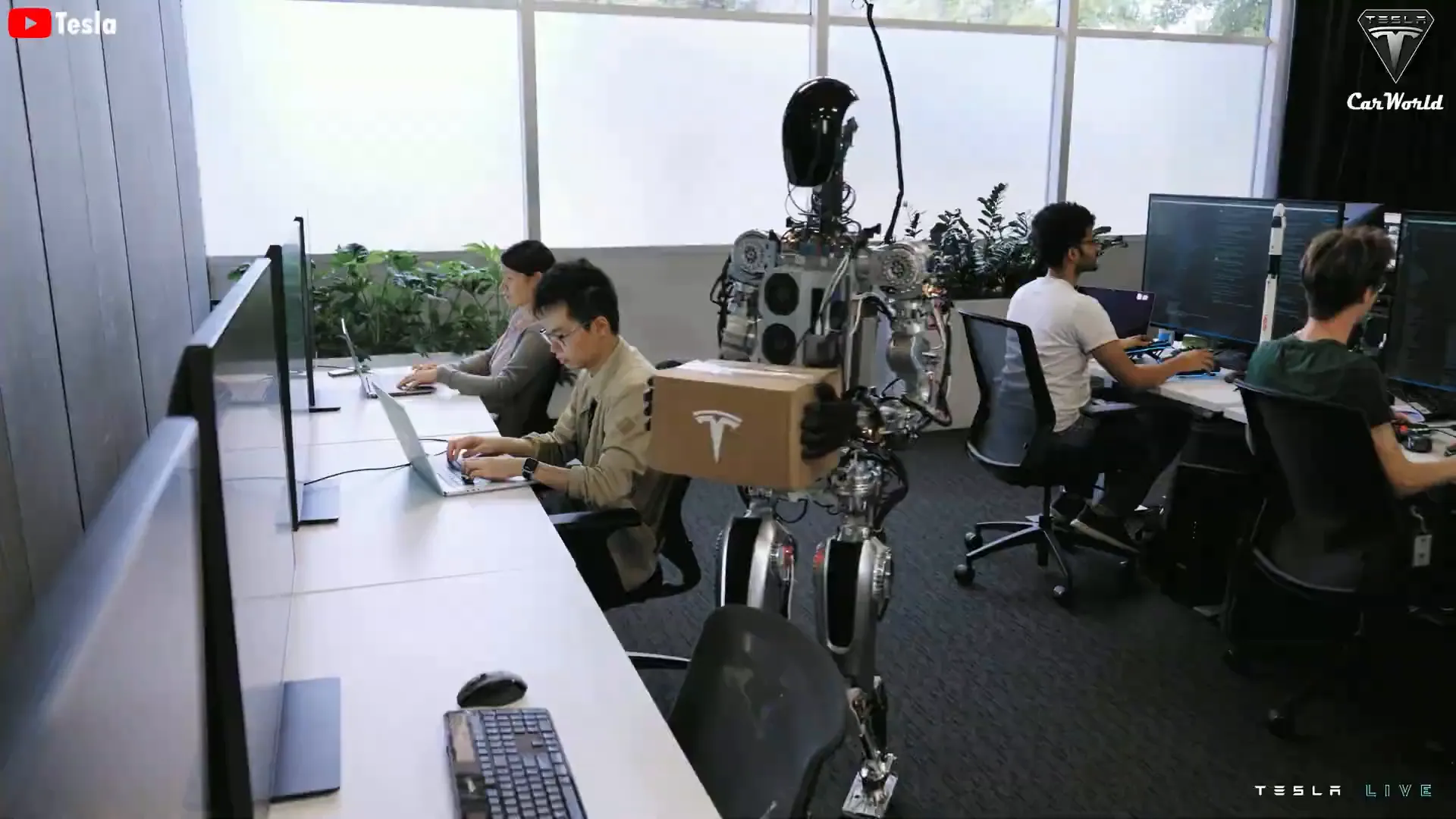 Challenges in developing humanoid robot technology